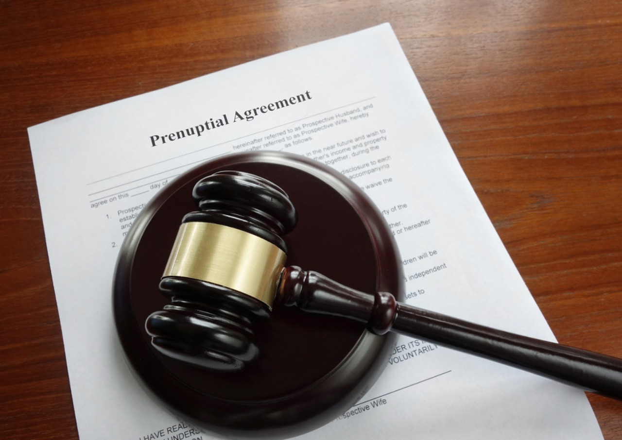 Family law practice area icon – child custody, divorce, finance